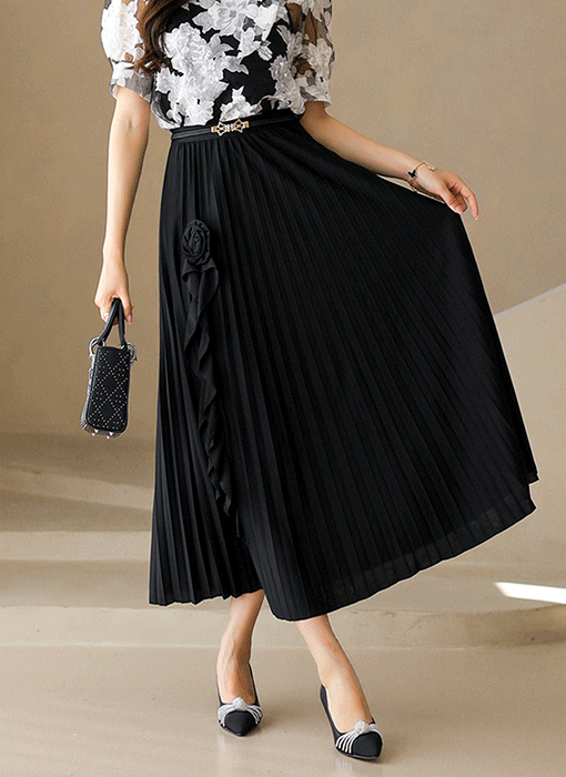 Rose Corsage Pleated Long Skirt