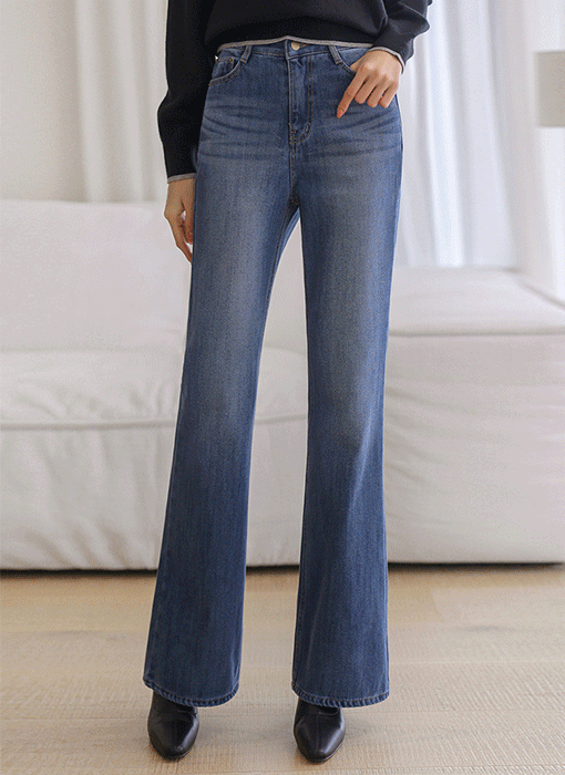 [The Onme] Soft Chenille Slim Boot-cut Jeans