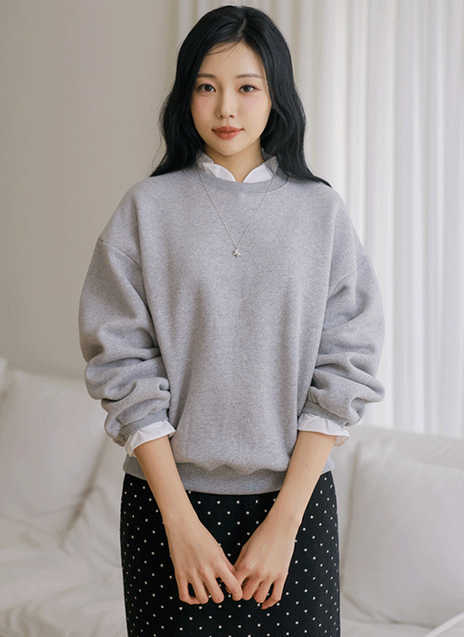 [The Onme] Soft Fleece Frill Trim Sweatshirt
