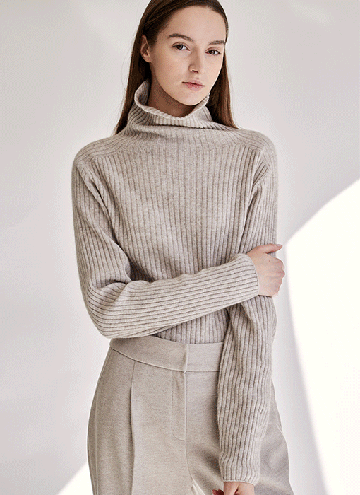 Wool Mix Seamless Ribbed Turtleneck Knit Top