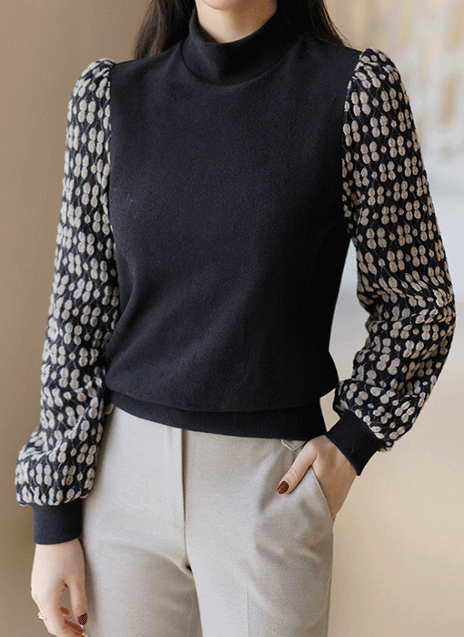 [LouisAngel] Textured Dot Sleeve Blouson Top