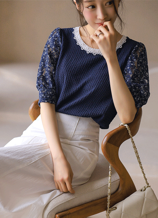 [LouisAngel] Romantic Lace Detail Jacquard Blouse Tee