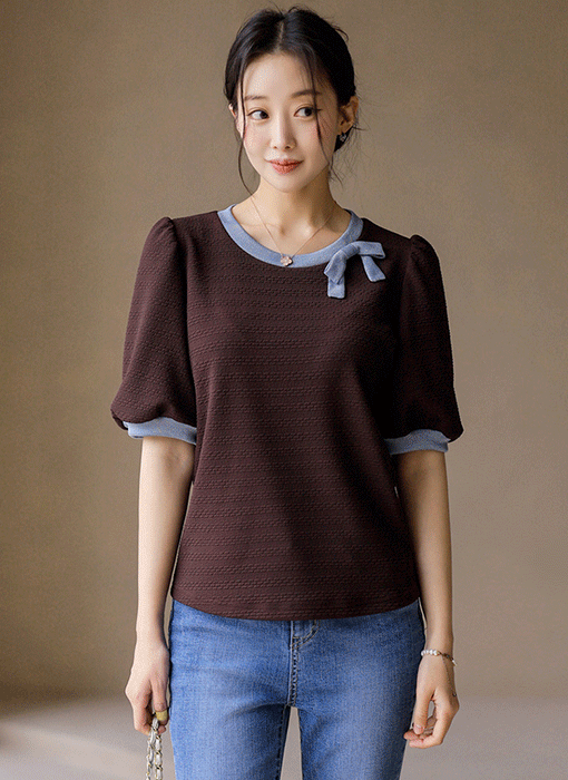 [LouisAngel] 펄 라인 리본 배색 쟈가드 퍼프 소매 블라우스 티