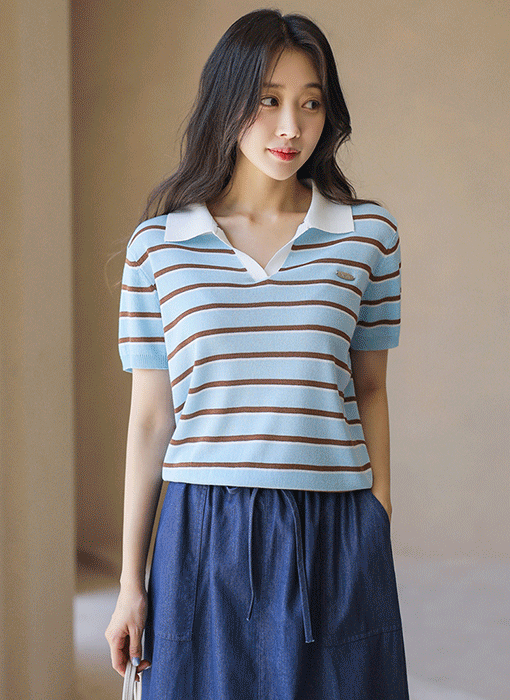 [The Onme] Contrast Open Collar Stripe Knit Top