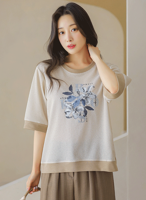 Contrast Trim Bloom Graphic Top
