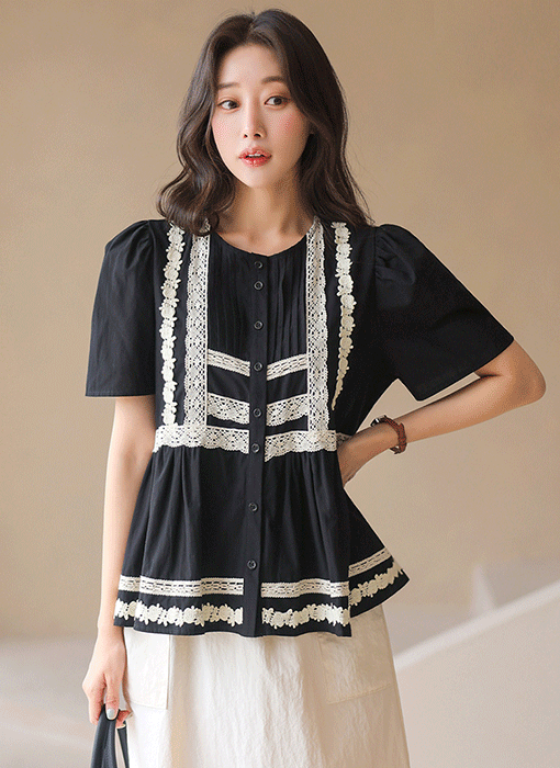[The Onme] Crochet Lace Peplum Blouse