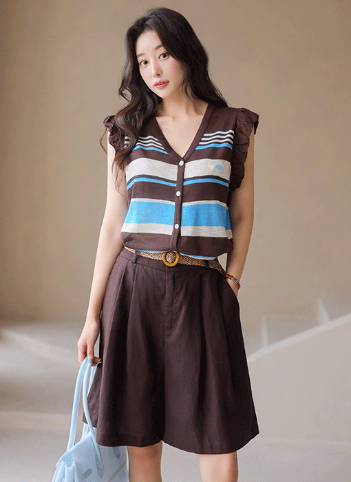 [The Onme] Cocoa Breeze Heart Stripe Knit Vest