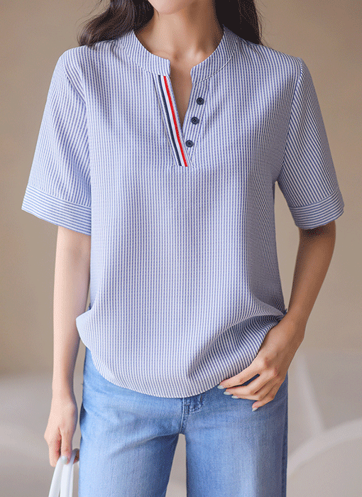 [The Onme] Back-Button Tape-Trim Seersucker Blouse
