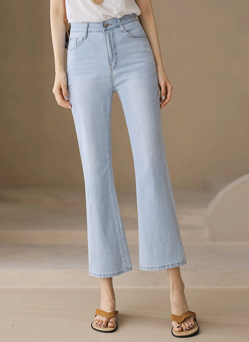 Cool Touch Slim Boot-cut Jeans