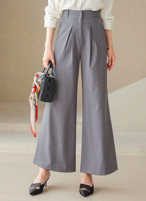 Inverted-Pleat Pinstripe Wide-Leg Slacks