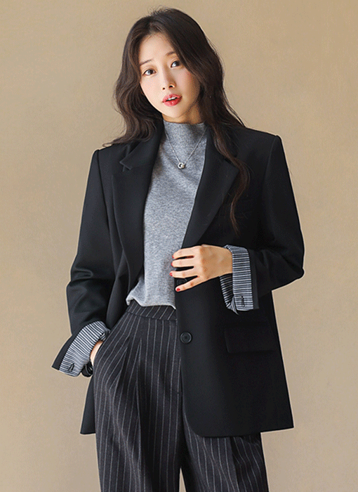 Deep Back-Vent Striped-Cuff Tailored Jacket