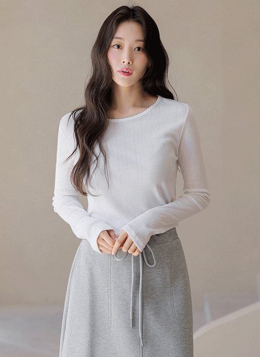 [The Onme] Scalloped-Neck Textured Long-Sleeve Top