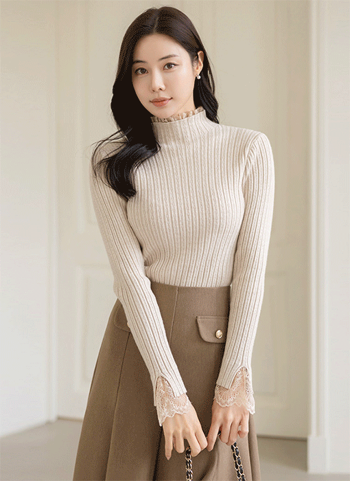 [Special Price] Lace Trim Edge Ribbed Cable Knit Top